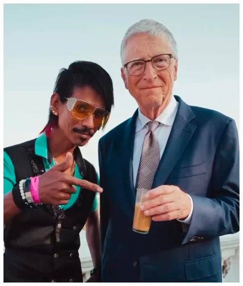 Dolly Chaiwala with Bill Gates Dolly Chaiwala